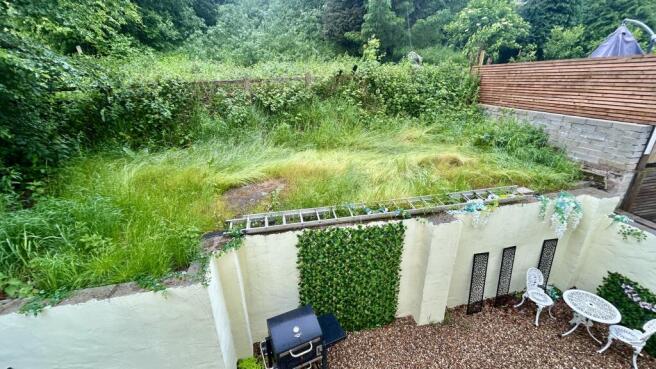 3 bed Semi-Detached for sale Image 8
