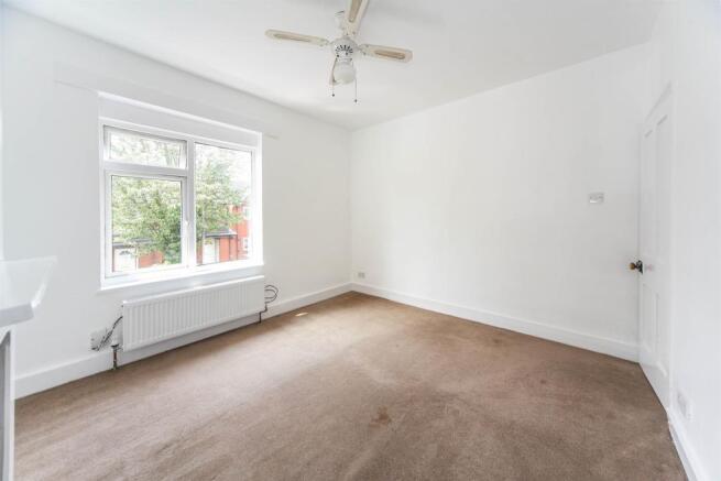 Hibbert Street, Luton photo 4