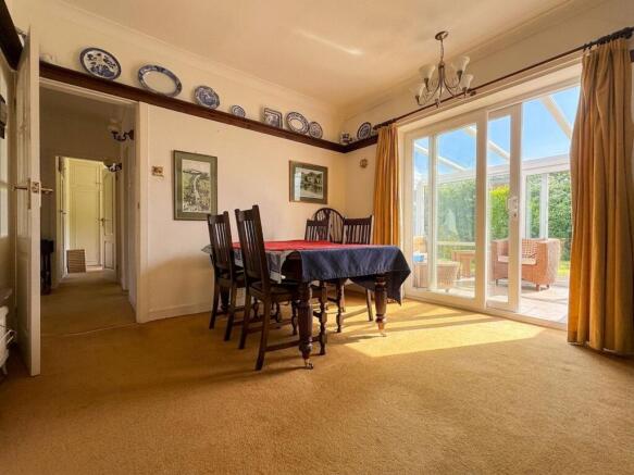 4 bed Detached Bungalow for sale Image 9