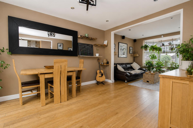 Open plan Livng dining room