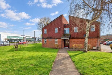 Abbey Barn Road, High Wycombe, Buckinghamshire, HP11