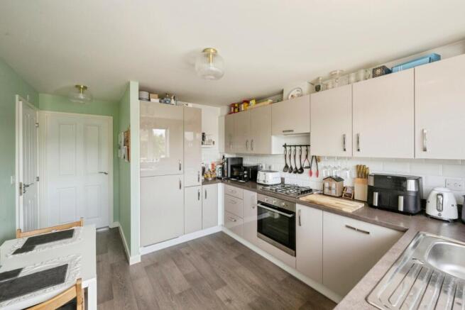 2 bed Semi-Detached for sale Image 5