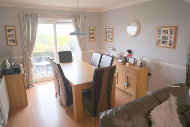 Lounge / dining room