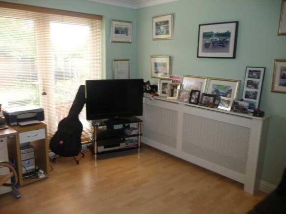 Photo 12