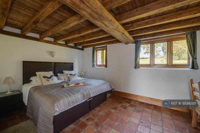 Super King Size Bedroom