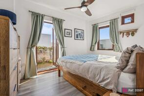 6, Eden Way, London E3 2JD