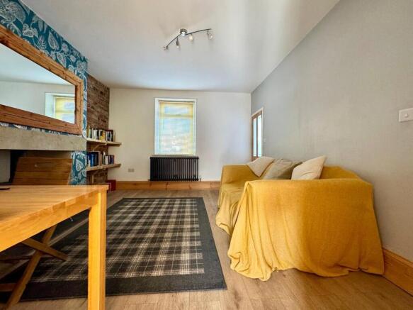 2 bed Terraced for sale Image 6