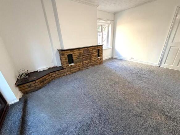 Lounge 1.jpeg
