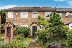 6, Walker Close, Hampton TW12 3XT