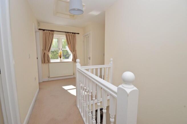 3 bed Semi-Detached for sale Image 7