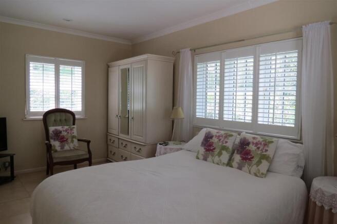 Downstairs Bedroom:
