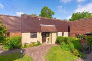 8, Wilderness Park, Crowborough TN6 1DQ