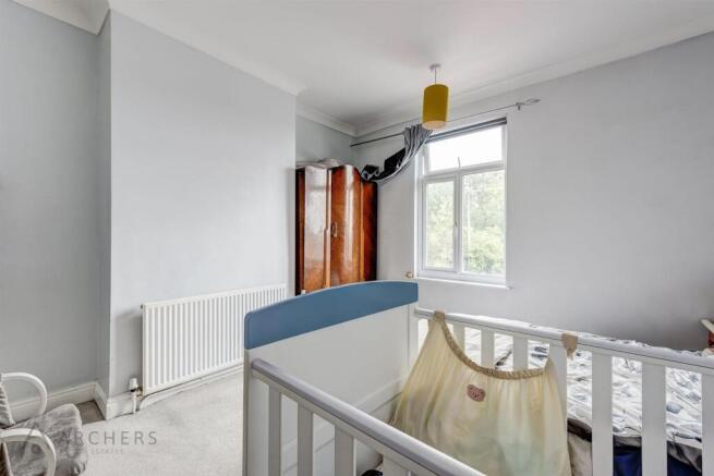 3 bed Terraced for sale Image 9