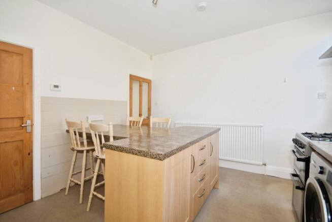 3 bed Terraced for sale Image 7