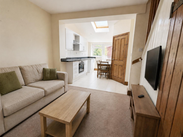 22 Chapel Street, Long Lawford