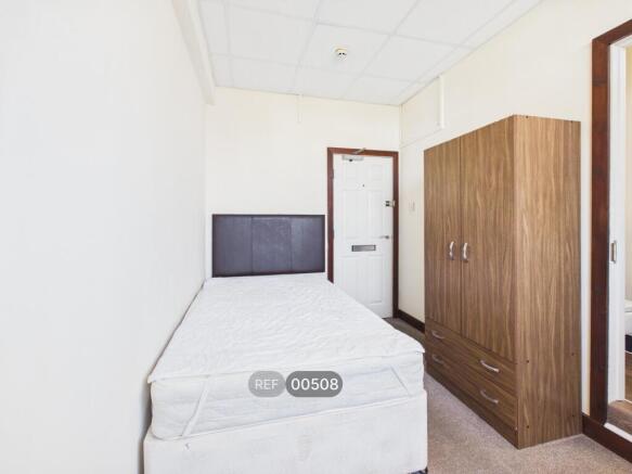 1 bed Hotel Room to rent Image 4