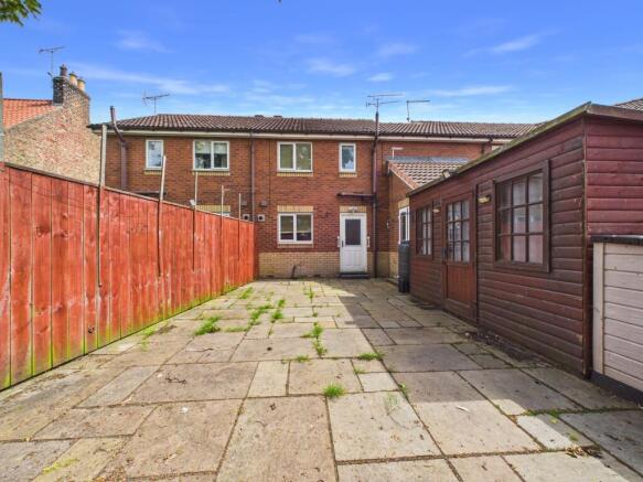 3 bed Terraced for sale Image 4