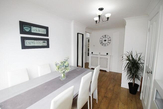 3 bed Detached for sale Image 9