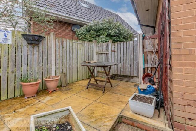 2 bed Detached for sale Image 9