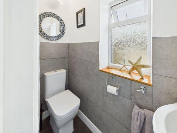 3 bed Semi-Detached for sale Image 5
