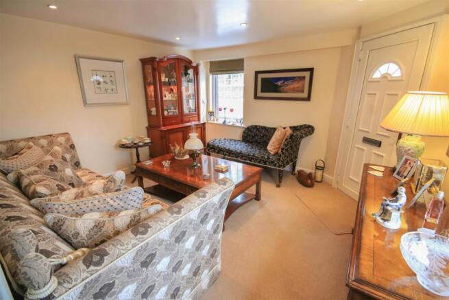 SITTING ROOM