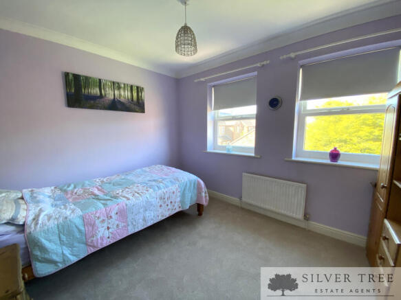 4 bed Detached for sale Image 10