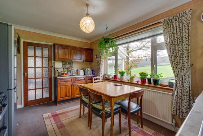 Dining kitchen