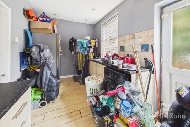 2 bed End of Terrace to rent Image 5