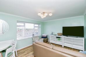 14, Davnic Close, Pontypridd Street, Barry CF63 2HT