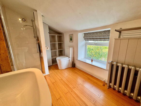 2 bed Cottage for sale Image 9