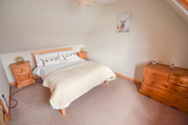 BEDROOM TWO-2.jpg