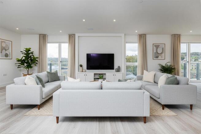 3 bed Apartment for sale Image 4