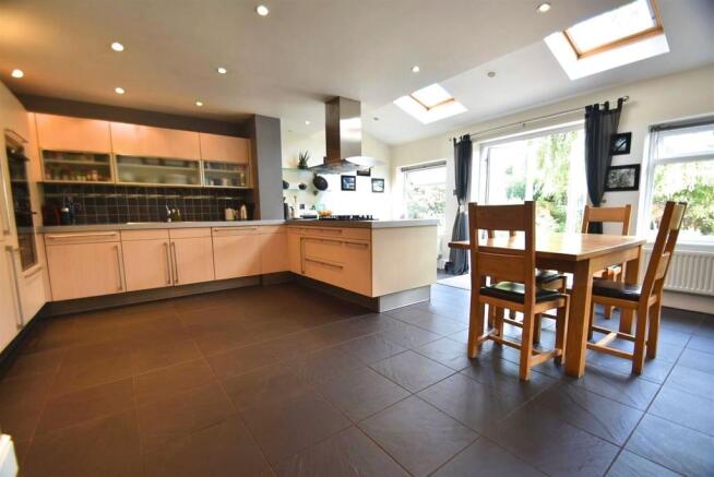 Kitchen/Family Room