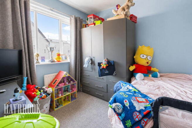 3 bed Town House for sale Image 11