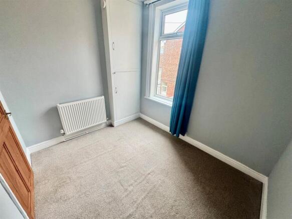 3 bed Terraced for sale Image 7