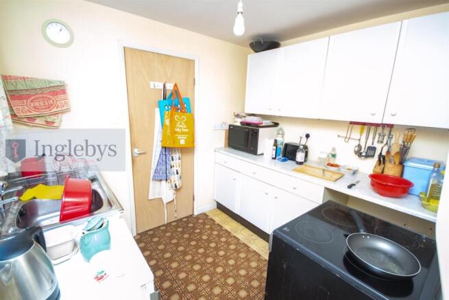 3 bed House for sale Image 11
