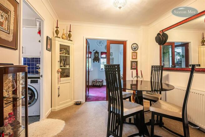 3 bed Semi-Detached for sale Image 6