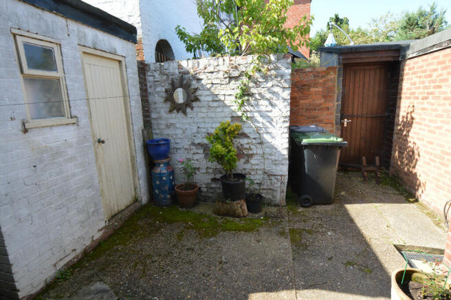 Courtyard Garden