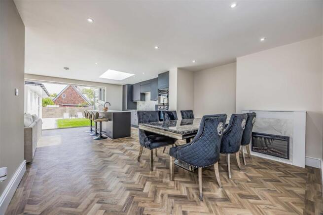 Silverdale Drive, Waterlooville-Small-PorticoMarke