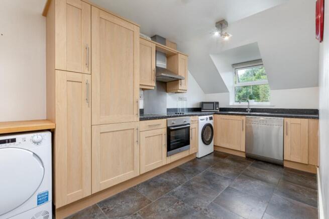 2 bed Apartment for sale Image 3