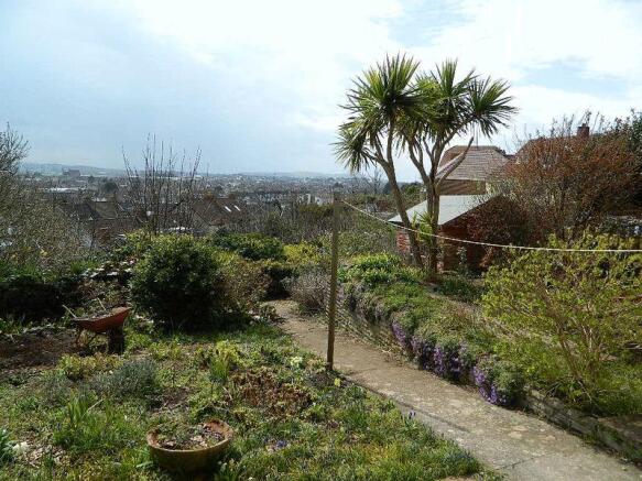 Rear Garden & View