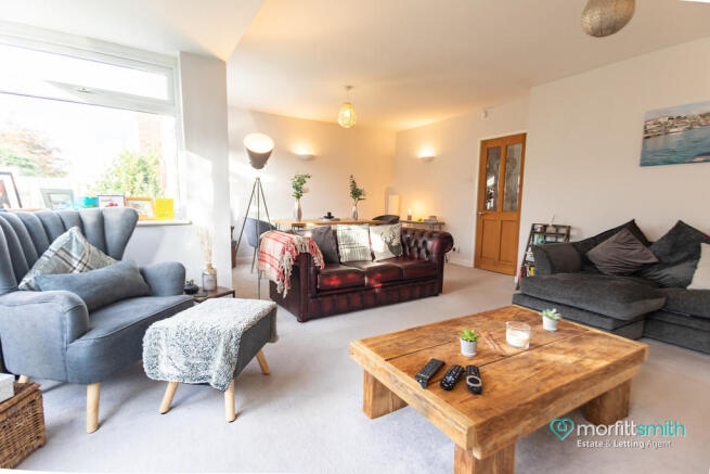 Open-Plan Living ...