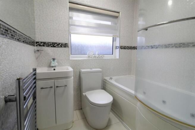 Main Bathroom