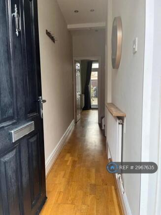 Entrance Hall With Mirror, Shelf And Coat Hooks