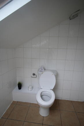 2 bed Flat to rent Image 4
