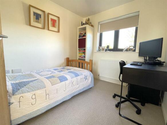 BEDROOM 5