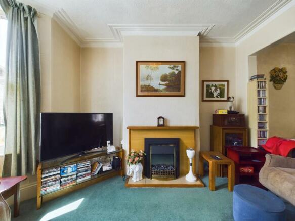CAM01576G0-PR0052-STILL005.jpg