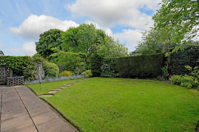 4 bed Detached for sale Image 4