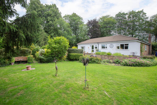 5 WILLOW CLOSE-33
