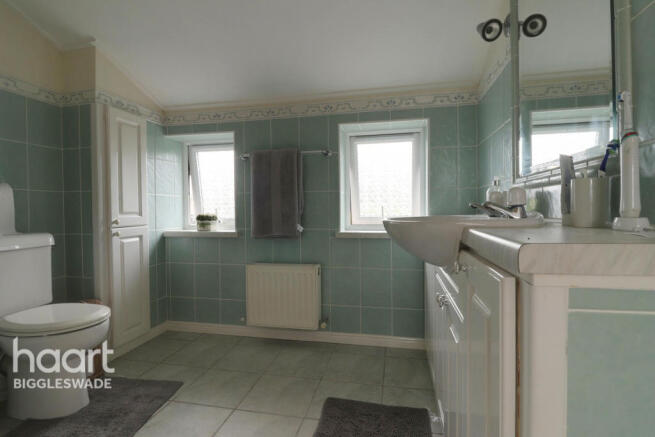 Photo 16